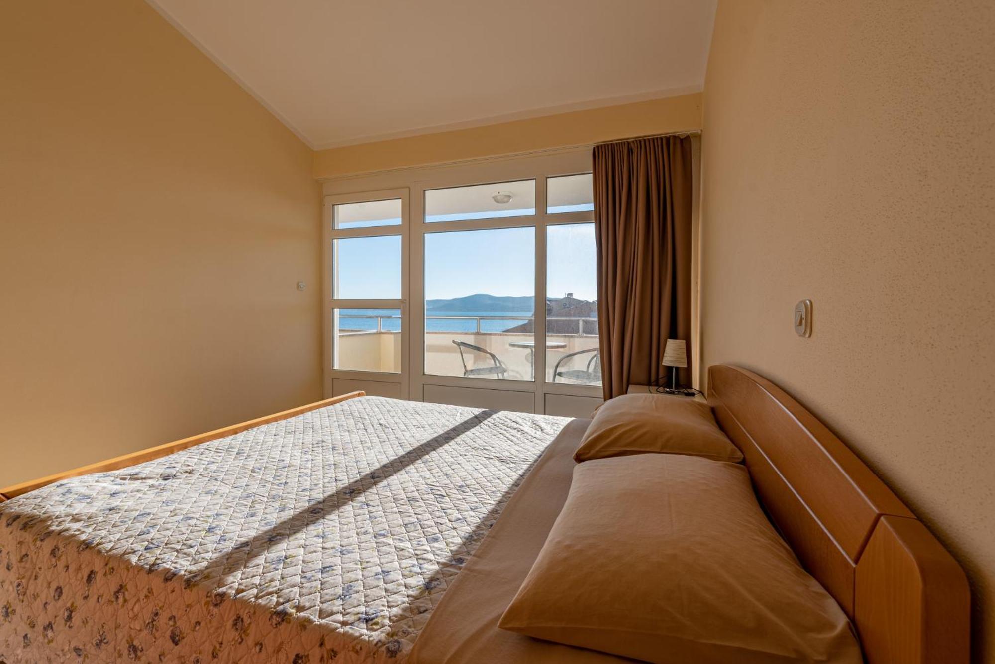 Karolina By The Sea Apartman